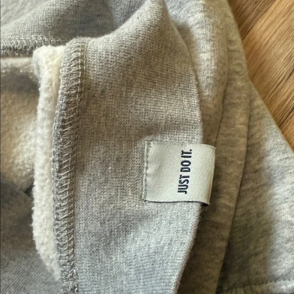 Y2K Nike Spell Out Center Swoosh Crewneck Sweatshirt - Picture 5 of 7